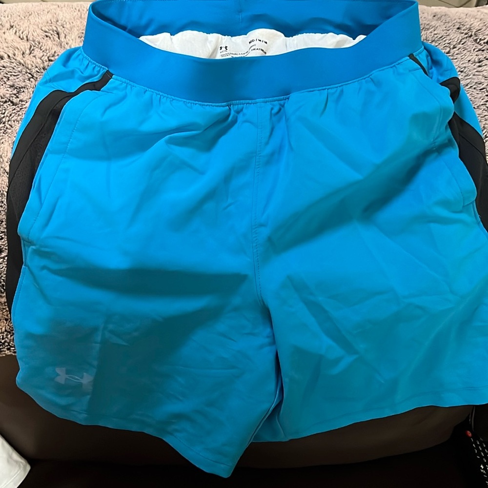 UA men’s medium athletic shorts